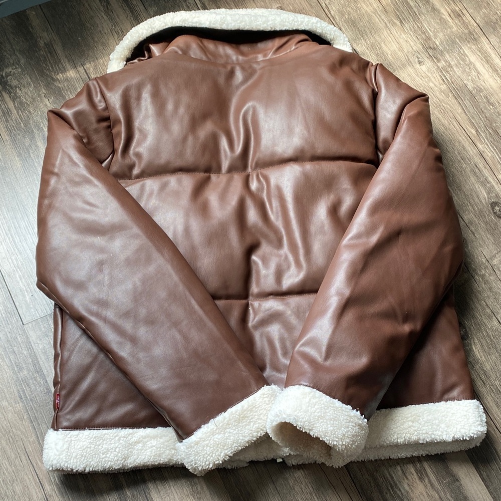Levi's Women’s Brown Faux Leather Puffer Jacket Size M - Picture 10 of 12